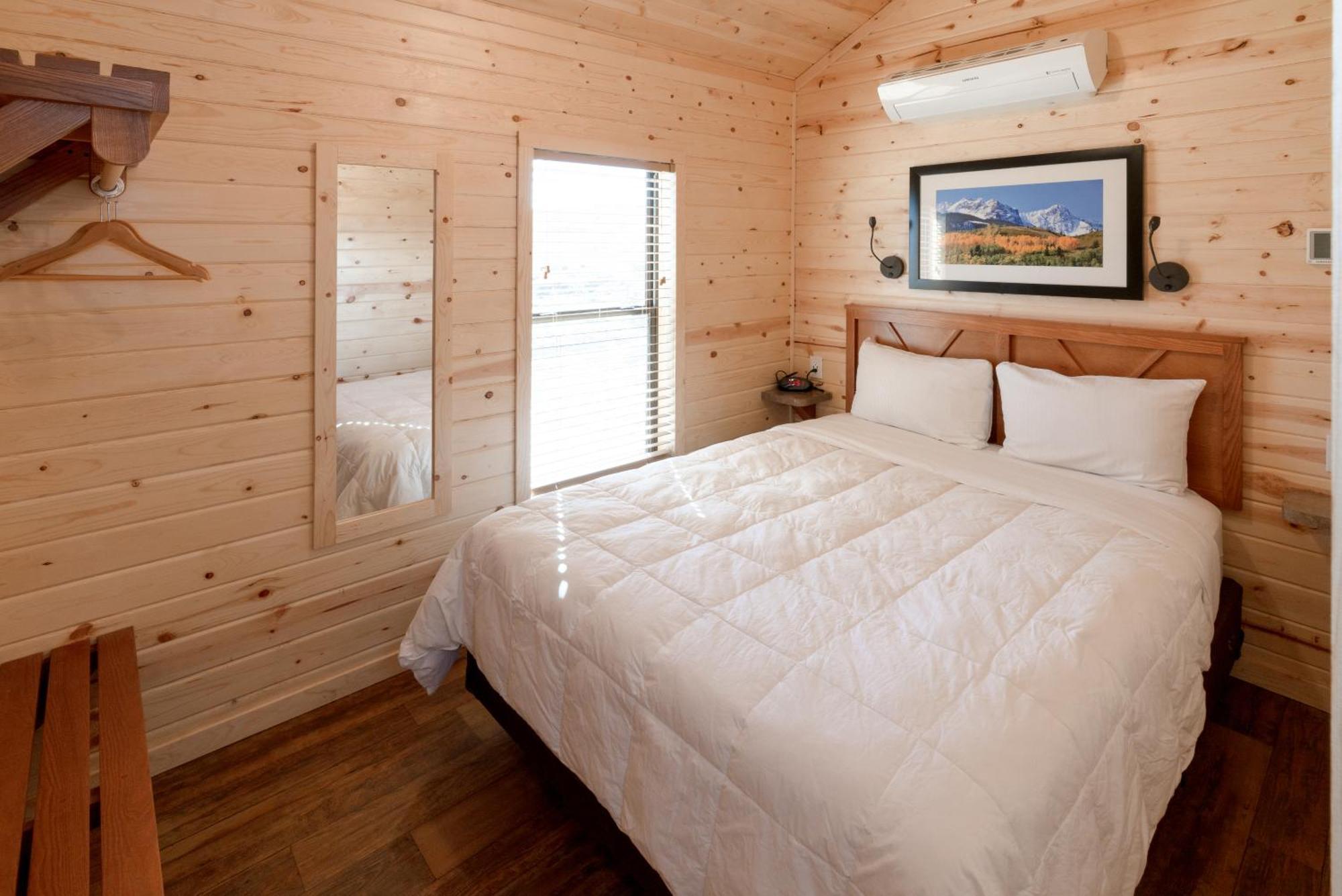 Sun Outdoors Rocky Mountains Hotel Granby Bilik gambar